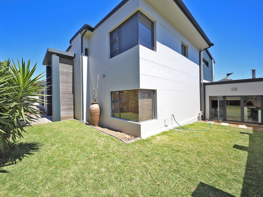 5 Bedroom Property for Sale in Baronetcy Estate Western Cape